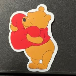 WINNIE THE POOH HEART HUG STICKER